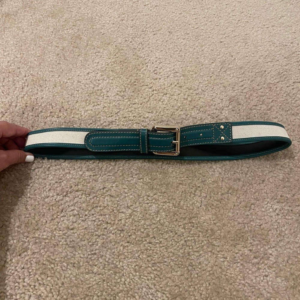 Gucci Teal Leather Men's Belt with Gold Buckle - Picture 2 of 4